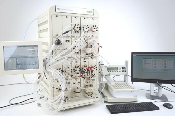 Bio-Rad NGC Discover 10 Pro / NGC Quest 10 FPLC Chromatography System with Fraction Collector and ChromLab Software-cover
