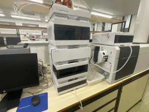 Agilent 6530 Accurate-Mass Q-TOF LC/MS System with 1290 Infinity UHPLC Stack (5 Modules), 2 of 61