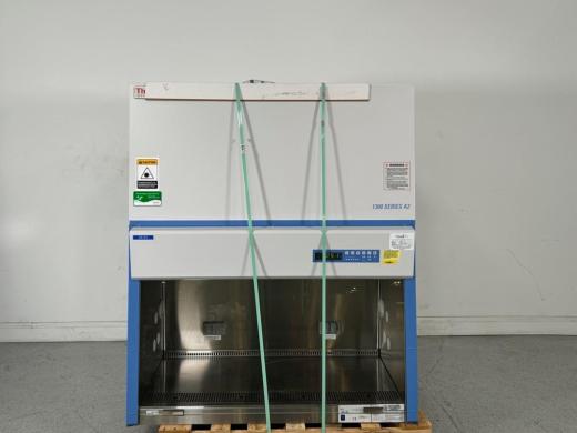 Thermo Scientific 1300 Series A2 4' Class II Biosafety Cabinet-cover