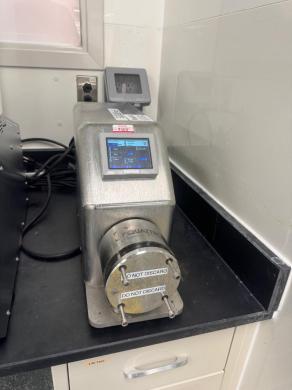 Quattroflow QF1200SU Single-Use Quaternary Diaphragm Pump for Bioprocessing-cover