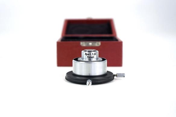 Ernst Leitz Wetzlar Microscope Objective, NA 1.20, Patent-cover