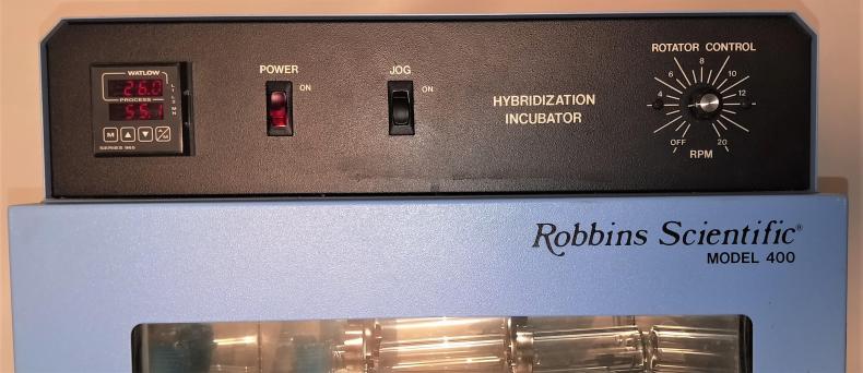 Robbins 400 Hybridization Incubator-cover