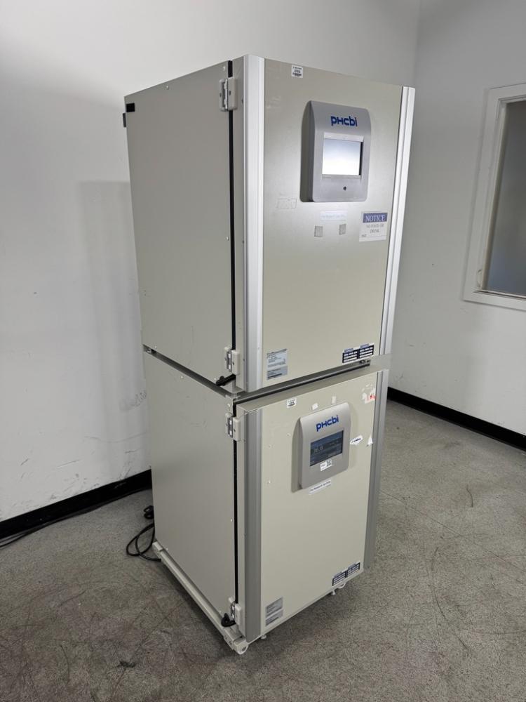 PHC Corporation Doublestack Dual-Chamber CO2 Incubator for Cell Culture