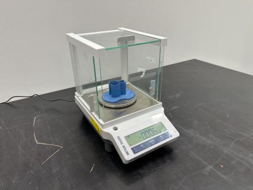 Mettler Toledo ME403E Analytical Balance-cover