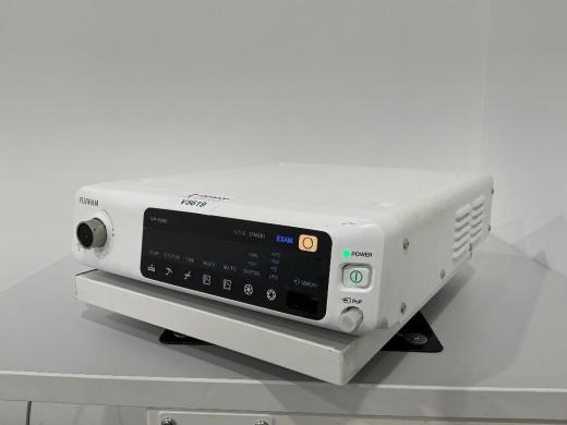 Fujifilm VP-7000 High-Performance Video Processor for Medical and Laboratory Imaging-cover