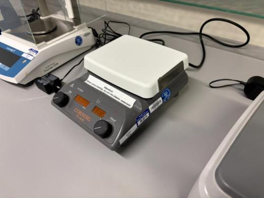 Corning PC-420D Digital Hotplate Stirrer with Independent Digital Power and Heat Controls-cover