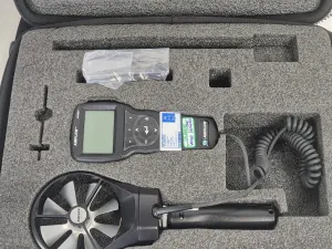 TSI Alnor LCA501 Handheld Rotating Vane Air Velocity Meter, 2 of 8