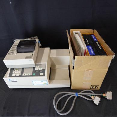 Molecular Devices E MAX Plate Reader with Printer-cover
