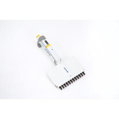 Eppendorf Research Plus 12 Channel Adjustable Micropipette 30-300 µL-cover