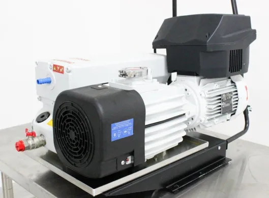 Leybold SV 120 BIFC Rotary Vane Oil-Sealed Vacuum Pump 147 m³/h, 200-240V