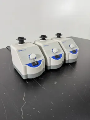 Fisherbrand Analog Benchtop Vortex Mixers with Cup-Style Mixing Heads (Qty 3)