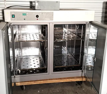 VWR (Shel-Lab) 1555 Forced-Air Digital Double Door Incubator (11.3 Cu-Ft)