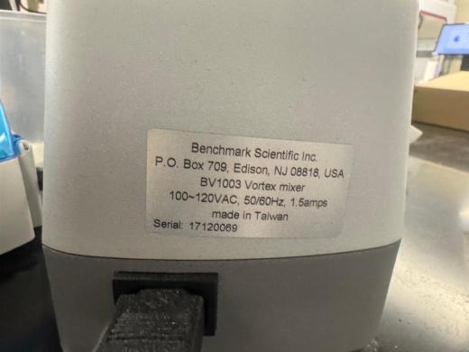 Benchmark Scientific BV1003 Benchtop Vortex Mixer with Variable Speed Control-cover