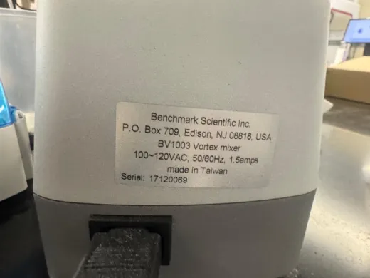 Benchmark Scientific BV1003 Benchtop Vortex Mixer with Variable Speed Control