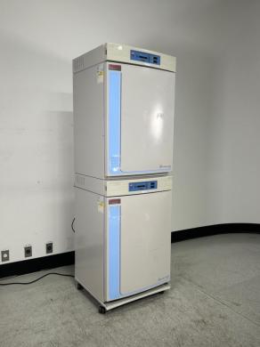 Thermo Scientific Forma Series II Water Jacket CO2 Incubator-cover