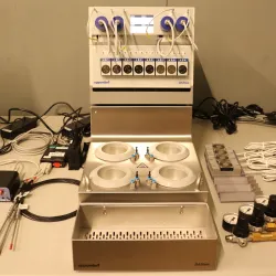 Eppendorf DASbox DASGIP Mini Bioreactor System for Parallel Small-Volume Cell Culture Process Development, 5 of 26