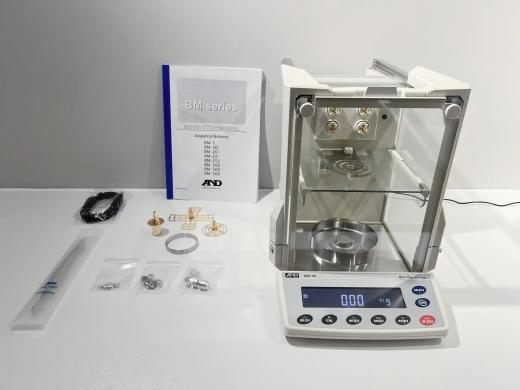 A&D BM-20 Microbalance with Built-In Fanless Ionizer for High-Precision Weighing-cover