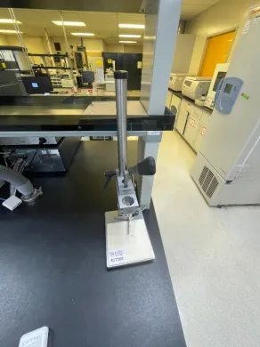 Manual Laboratory Press Stand for Precise Sample Preparation Applications
