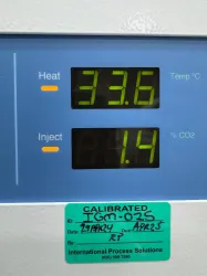 Thermo Fisher Scientific Reach-In CO2 Incubator Model 3950 for Precise Cell Culture, 3 of 4