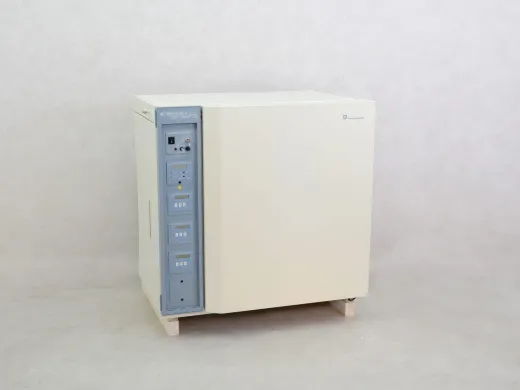 Thermo Scientific 3035 CO2 Incubator