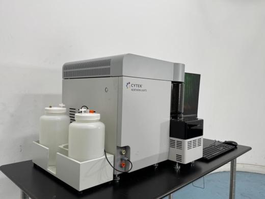 Cytek Northern Lights N7-00006 Spectral Flow Cytometer for Multiparameter Cellular Analysis-cover