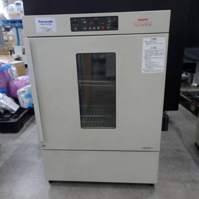 4200・SANYO / MIR-153 / 冷凍機付きインキュベーター 123L-cover