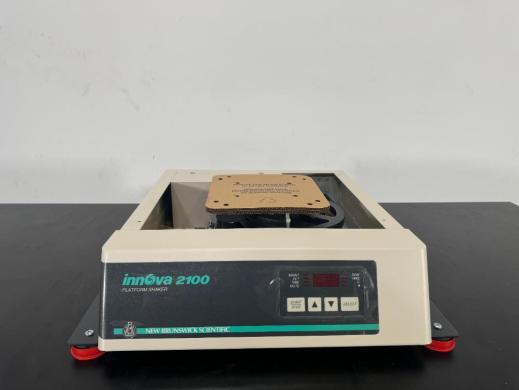 New Brunswick Innova 2100 Platform Shaker-cover