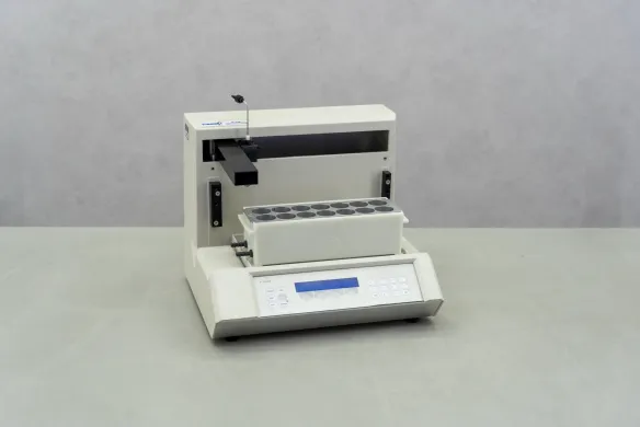 Gilson FC203B Fraction Collector for Microplates, Vials, and Tubes