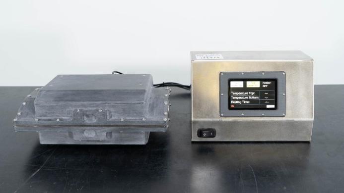 Laboratory Thermal System for Precise Temperature Control-cover