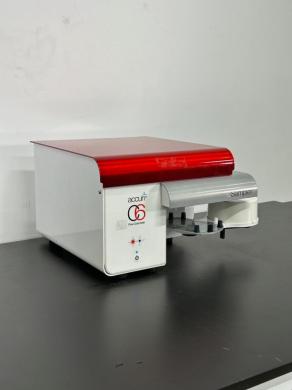 BD Accuri C6 Benchtop Flow Cytometer with Sampler Module-cover