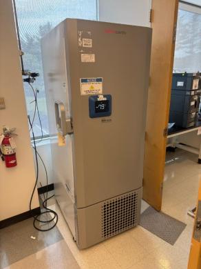 Thermo Revco RDE Series RDE40086FA -80°C Ultra Low Temperature Freezer-cover