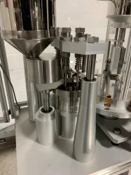 Dott Bonapace IN-CAP Automatic Bench Top Capsule Filling Machine, 4 of 4