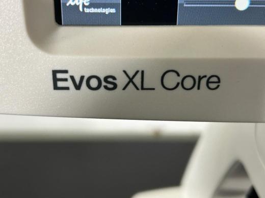 Invitrogen EVOS XL Core Cell Imaging System with Integrated LCD Monitor-cover