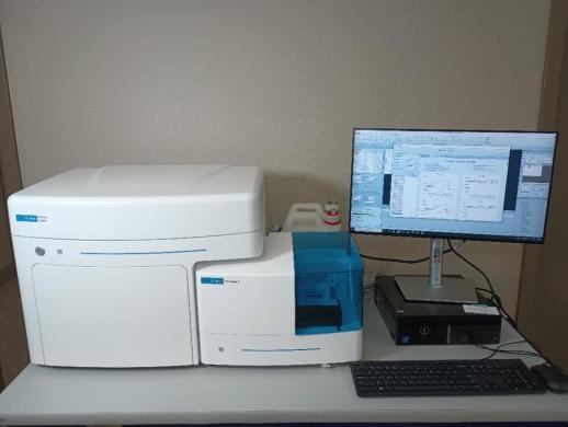 Agilent NovoCyte Penteon 5-Laser 30-Color Flow Cytometer with NovoSampler Q (2022)-cover