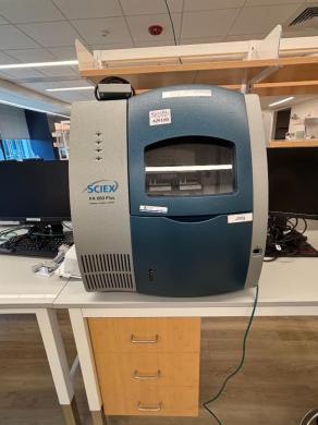 Sciex PA 800 Plus Capillary Electrophoresis-cover