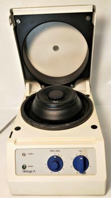 Heraeus Biofuge A 1302 Microcentrifuge with 24 x 1.5 mL Fixed-Angle Rotor-cover