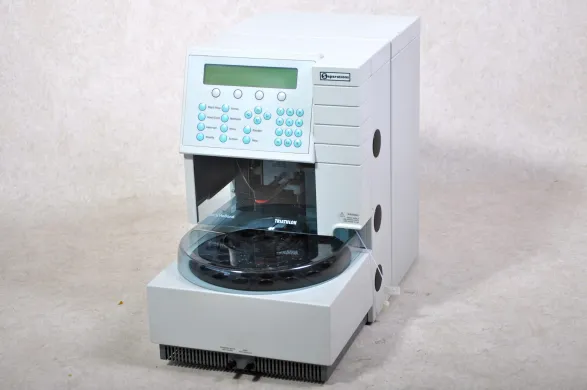 Spark Holland Triathlon 900 HPLC Autosampler