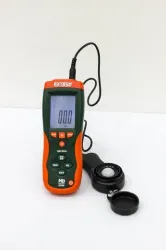 Extech HD400 Heavy Duty Digital Light Meter with Environmental Datalogging and USB Port, 5 of 7