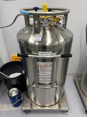 Chart Euro-Cyl 230/4 Liquid Nitrogen Cryogenic Storage Tank for Biotech Applications-cover