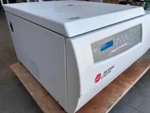 Beckman Coulter Allegra X-14 High-Performance Benchtop Centrifuge, 2 of 4
