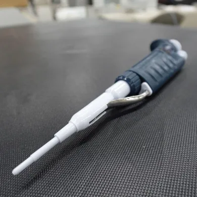 Gilson Pipetman P10 Manual Micropipette Adjustable 1-10 µL F144055M