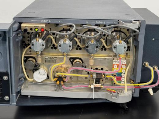 Waters Nano Acquity Binary Solvent Manager for Nano-Scale Liquid Chromatography-cover