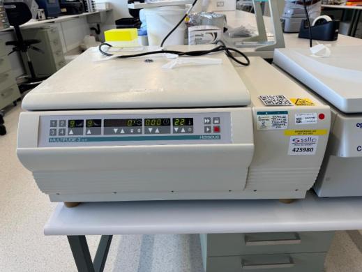 Heraeus Multifuge 3 S-R Benchtop Refrigerated Centrifuge for Clinical and Research Applications-cover