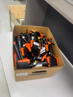 Thermo Finnpipette F2 Multichannel Manual Pipette for Precise Liquid Handling-cover