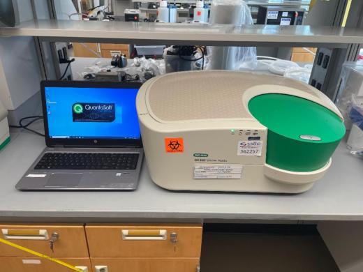 Bio-Rad QX200 Droplet Reader-cover