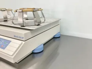 Thermo Scientific MaxQ 416 Table Top Orbital Shaker with 2.5 cm Orbit and 71 lb Load Capacity, 3 of 10