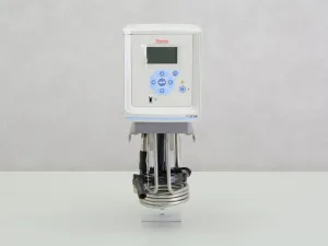 Haake SC100 Immersion Circulator for precise temperature control, 2 of 3