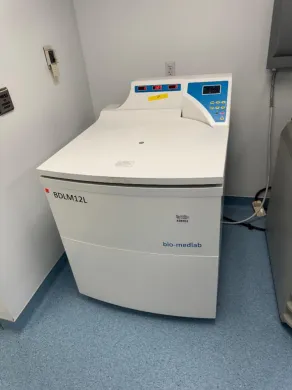 Bio-Medlab BDLM12L Floor Centrifuge with 6-Place Rotor and Digital Control