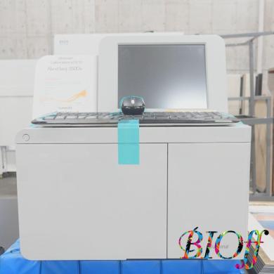 Illumina NextSeq 550Dx Benchtop DNA Sequencer 8950-cover