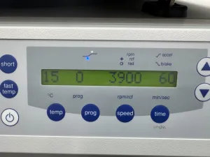Eppendorf 5810R Refrigerated Centrifuge, 3 of 4